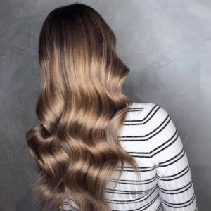 Capelli colore biondo cenere